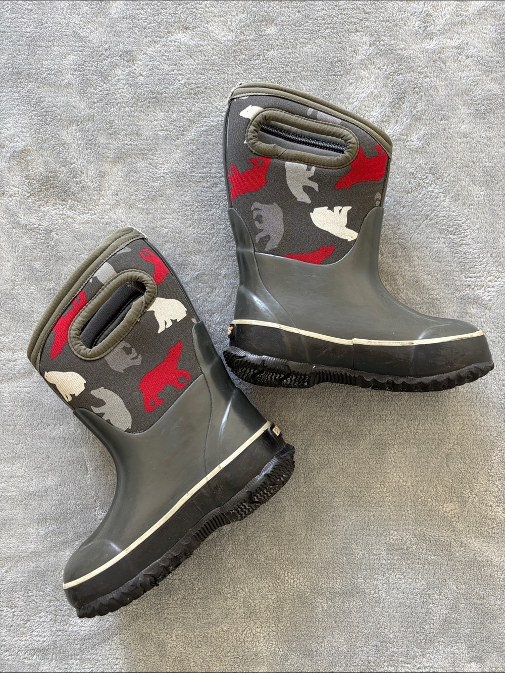 Bogs kids classics bear camo boots 9